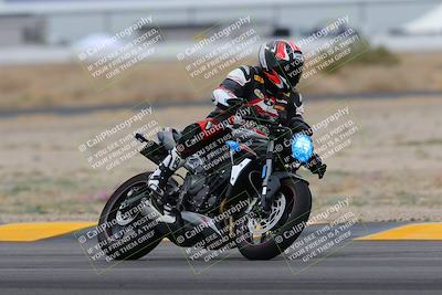 media/Jan-14-2023-SoCal Trackdays (Sat) [[497694156f]]/Turn 4 Set 2 (1030am)/